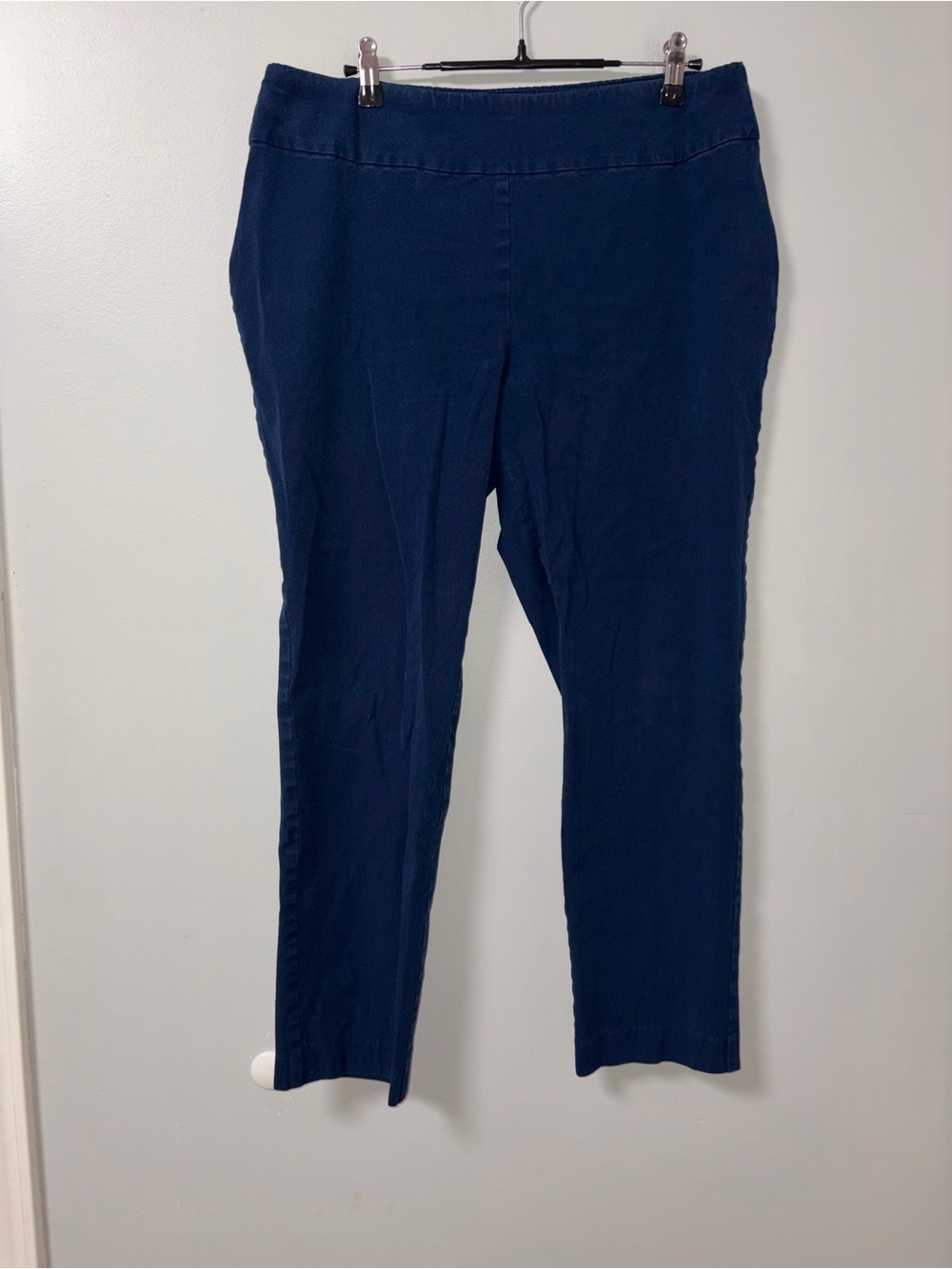 Crown & Ivy Navy Ashley Cropped Pull On Pants Size 16